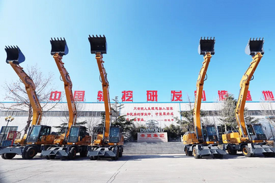 【2024開門紅】恒特挖掘機(jī)批量發(fā)車儀式!