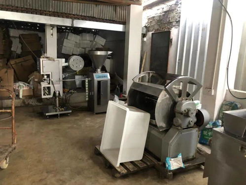 網友爆料國內主食鮮糧工廠 作坊 現場,不敢發工廠的真別買